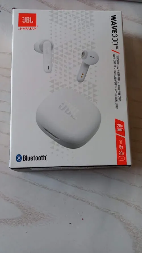 JBL Wave 300TWS: auricolari true wireless che esaltano il suono